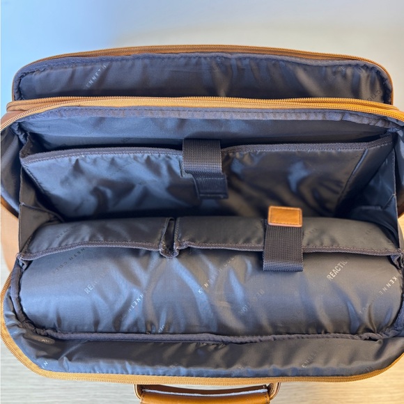 Kenneth Cole Men's Light Brown Full Grain Leather Messenger Bag Like New!!! - Picture 10 of 16